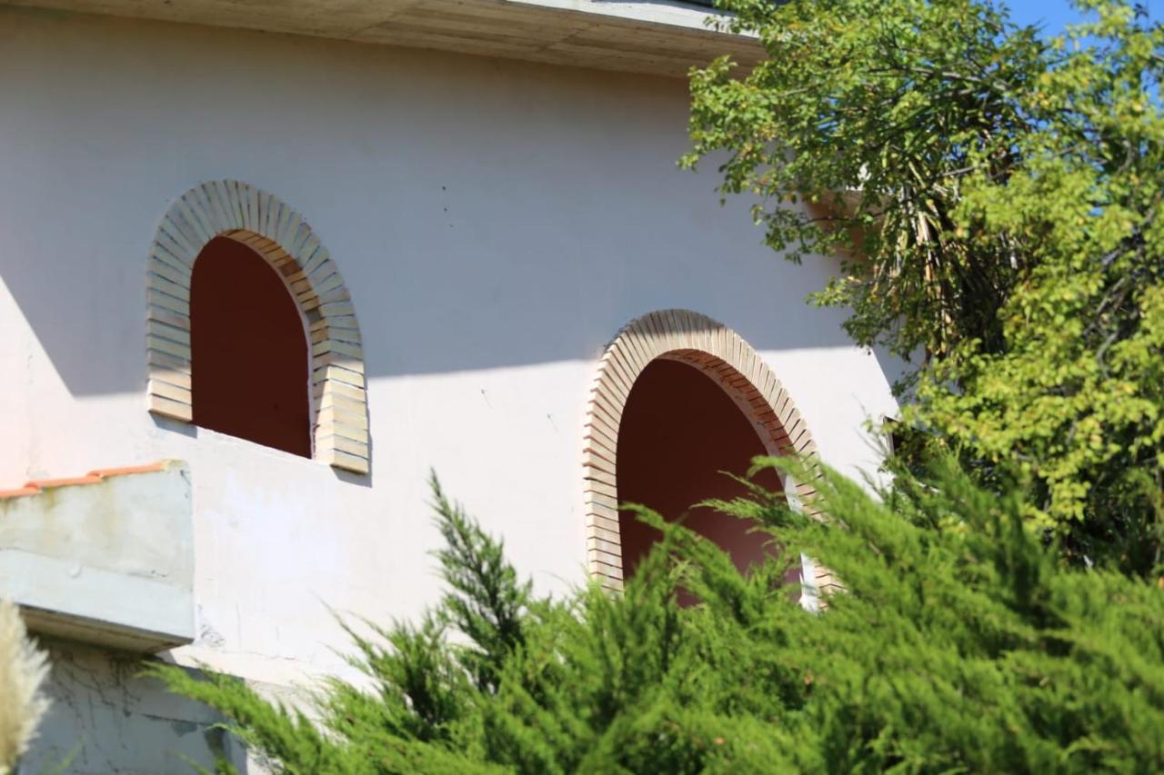 Manuel Suites Pianella  Exterior photo